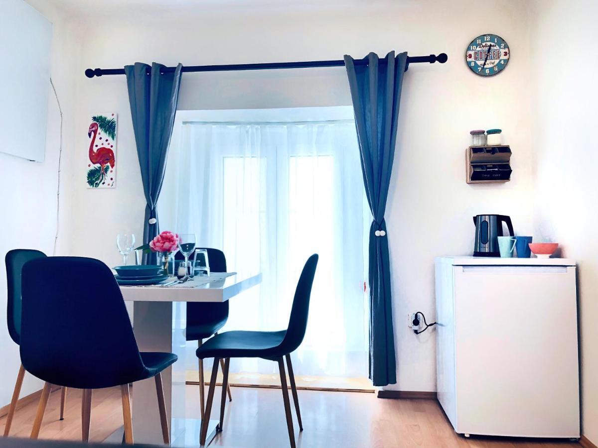 1Br Apartment On The Most Beautiful Street In Ljubljana Center المظهر الخارجي الصورة